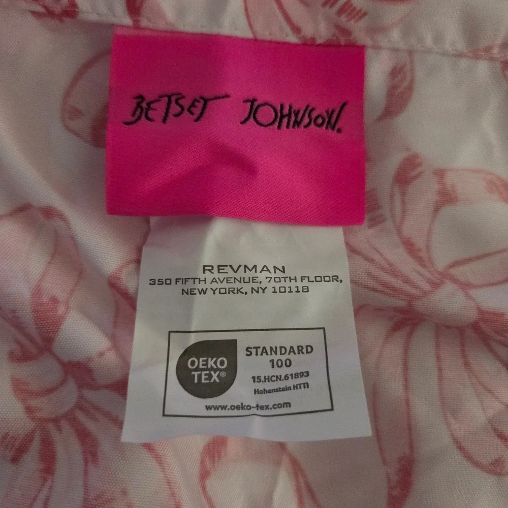 Betsey‎ Johnson Pink Ribbon Bow Print Queen Duvet Set Soft Wrinkle Resistant NEW